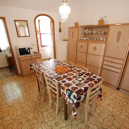 Locazione Turistica Calle Delle Ancore Apartment